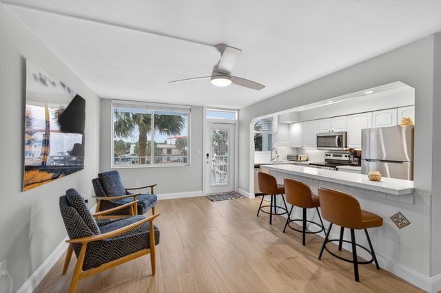 108 Paradise Harbour Boulevard 305, North Palm Beach, FL 33408