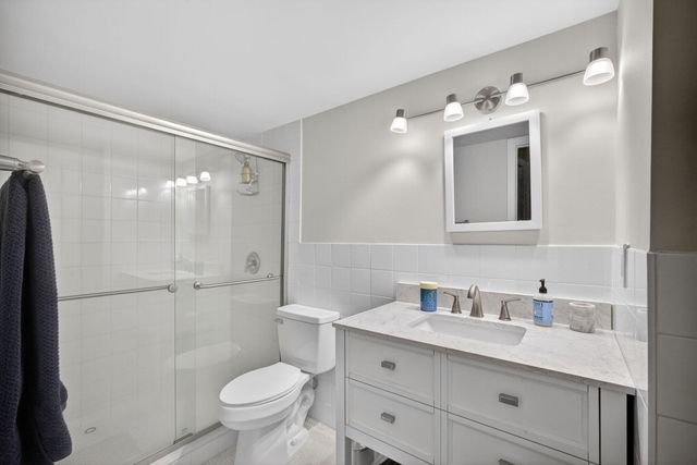 108 Paradise Harbour Boulevard 305, North Palm Beach, FL 33408