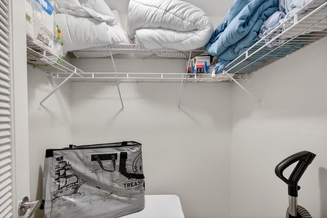 108 Paradise Harbour Boulevard 305, North Palm Beach, FL 33408