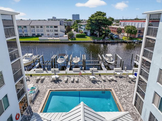 108 Paradise Harbour Boulevard 305, North Palm Beach, FL 33408