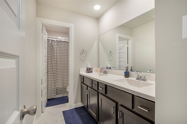 2021 Jumper Fields Drive, Aubrey, TX 76227