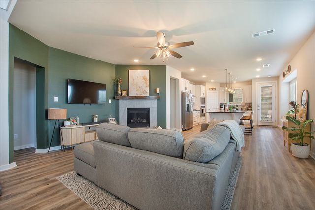2021 Jumper Fields Drive, Aubrey, TX 76227