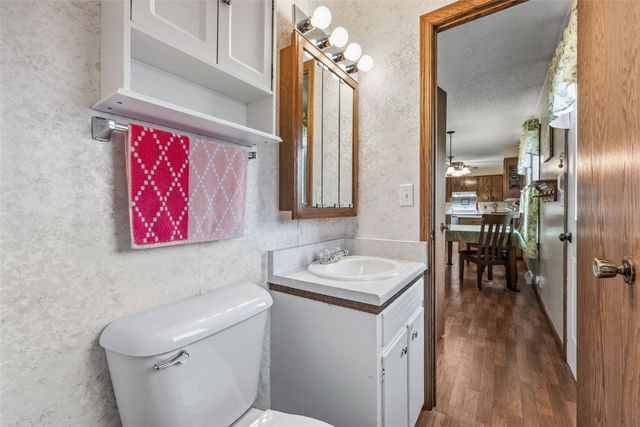 5918 Sharon Lane NW, Cedar Rapids, IA 52405