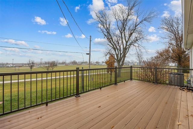 5918 Sharon Lane NW, Cedar Rapids, IA 52405