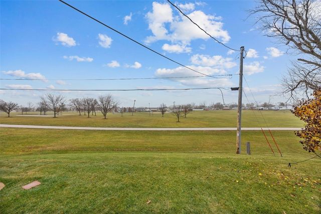 5918 Sharon Lane NW, Cedar Rapids, IA 52405