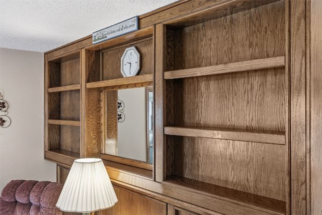 5918 Sharon Lane NW, Cedar Rapids, IA 52405