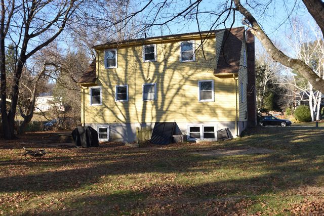 28 Hickory Road, Colchester, CT 06415