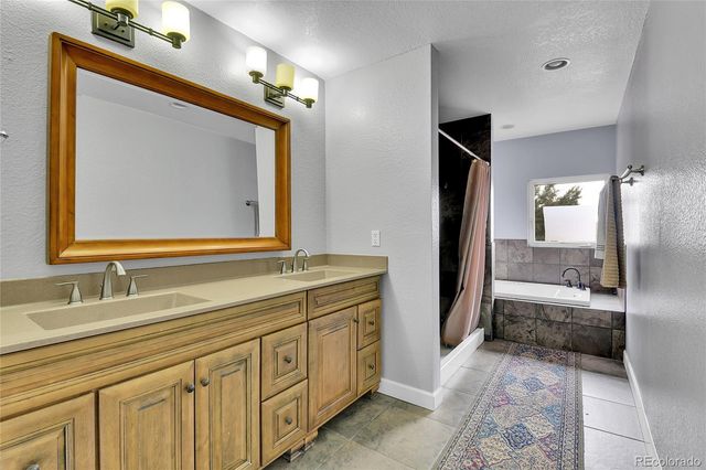 1632 S County Road 137, Bennett, CO 80102