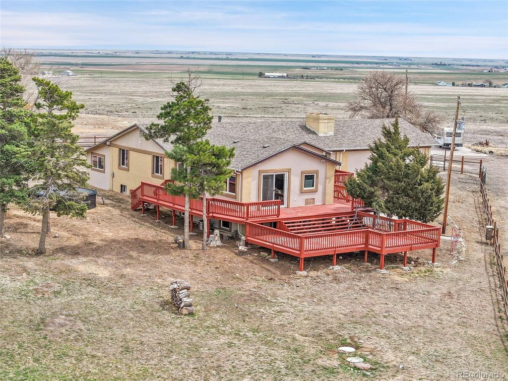 1632 S County Road 137, Bennett, CO 80102