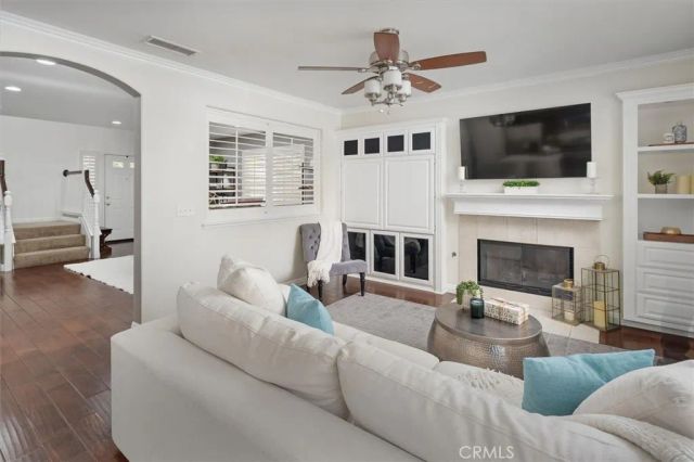 17781 Maplehurst Place, Canyon Country, CA 91387