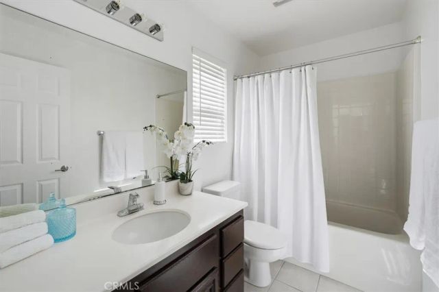 17781 Maplehurst Place, Canyon Country, CA 91387