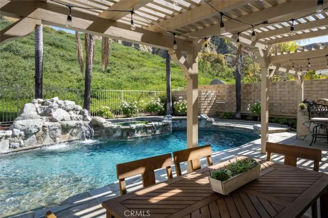 17781 Maplehurst Place, Canyon Country, CA 91387