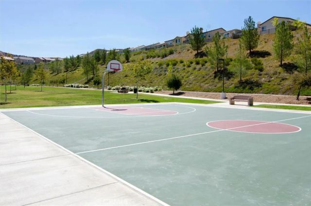 17781 Maplehurst Place, Canyon Country, CA 91387