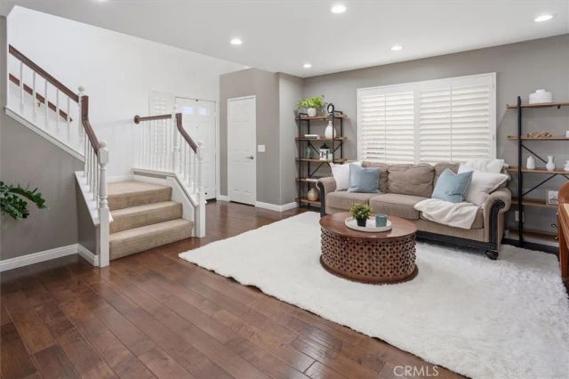 17781 Maplehurst Place, Canyon Country, CA 91387