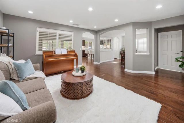 17781 Maplehurst Place, Canyon Country, CA 91387