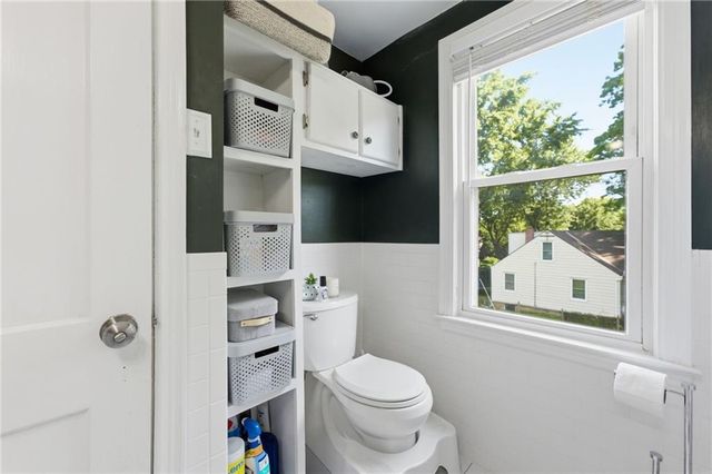 1000 W 84th Street, Kansas City, MO 64114