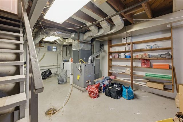 1000 W 84th Street, Kansas City, MO 64114