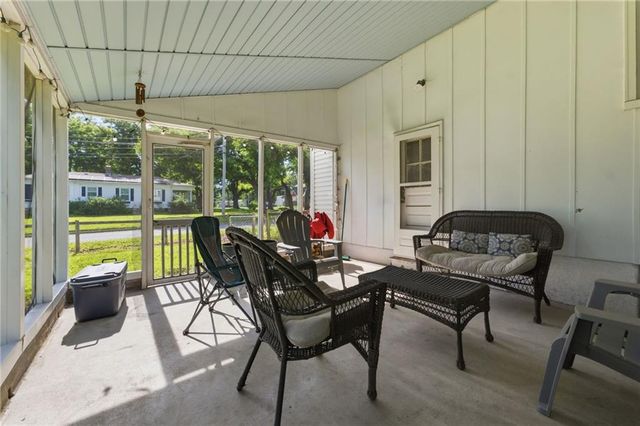 1000 W 84th Street, Kansas City, MO 64114