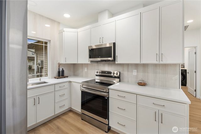 15604 48th Pl W, Edmonds, WA 98026