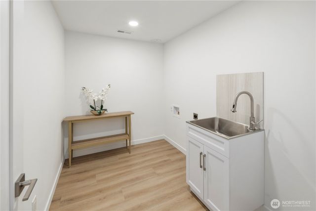 15604 48th Pl W, Edmonds, WA 98026