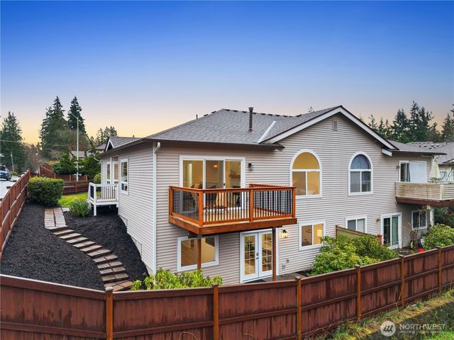 15604 48th Pl W, Edmonds, WA 98026