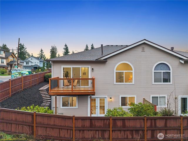15604 48th Pl W, Edmonds, WA 98026