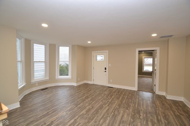 465 N West Street, Tipton, IN 46072