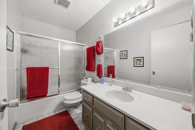 1213 Adrian Boulevard, Fort Atkinson, WI 53538