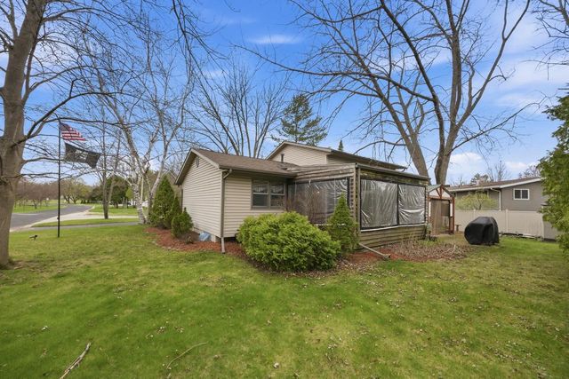 1213 Adrian Boulevard, Fort Atkinson, WI 53538