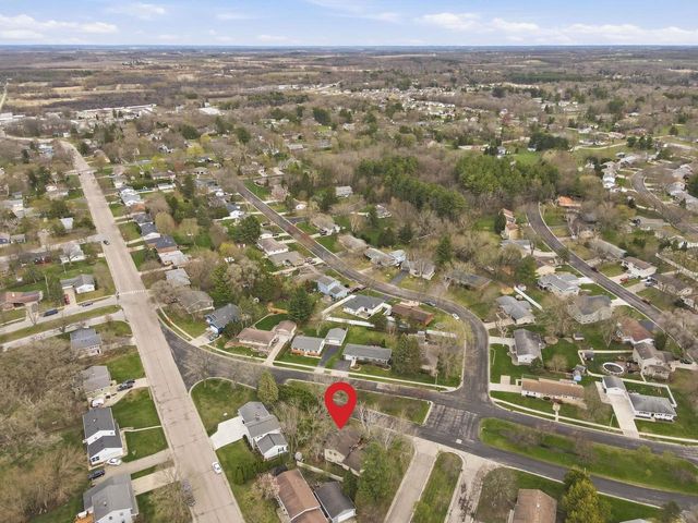 1213 Adrian Boulevard, Fort Atkinson, WI 53538