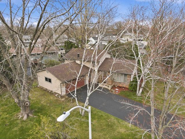 1213 Adrian Boulevard, Fort Atkinson, WI 53538