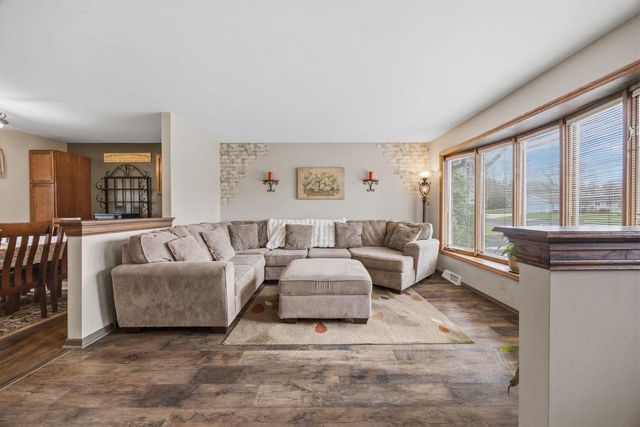 1213 Adrian Boulevard, Fort Atkinson, WI 53538