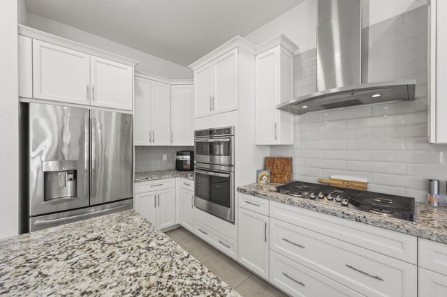 10432 N LAGO VISTA Circle, Parkland, FL 33076