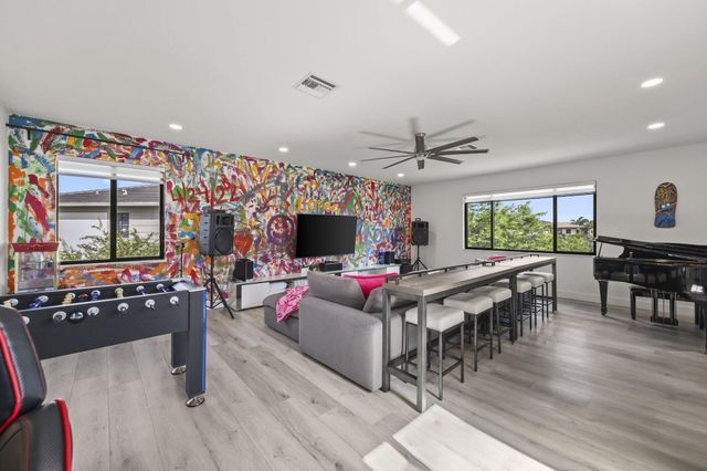 10432 N LAGO VISTA Circle, Parkland, FL 33076