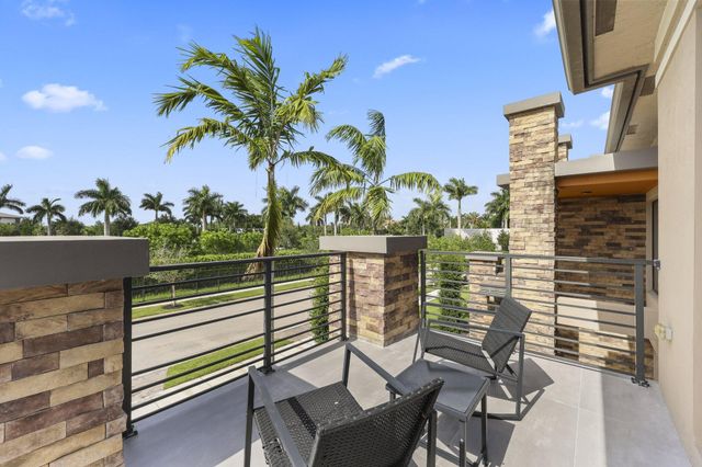 10432 N LAGO VISTA Circle, Parkland, FL 33076