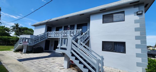 5940 NW 16TH Place 4, Sunrise, FL 33313