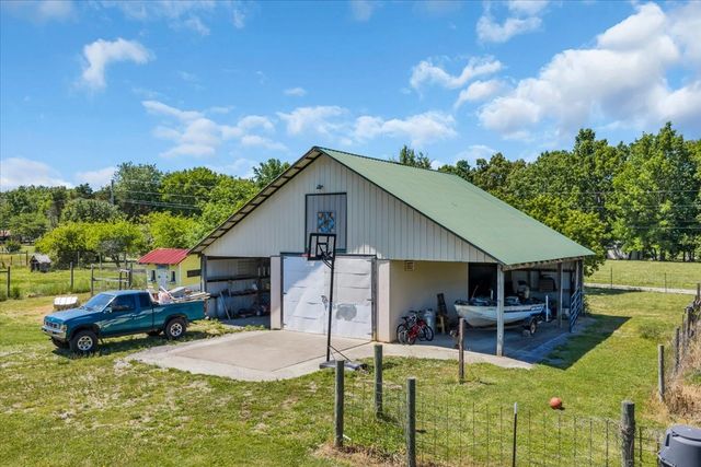351 Old Prospect Rd, Woodbury, TN 37190