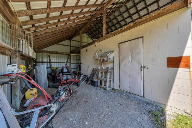 351 Old Prospect Rd, Woodbury, TN 37190