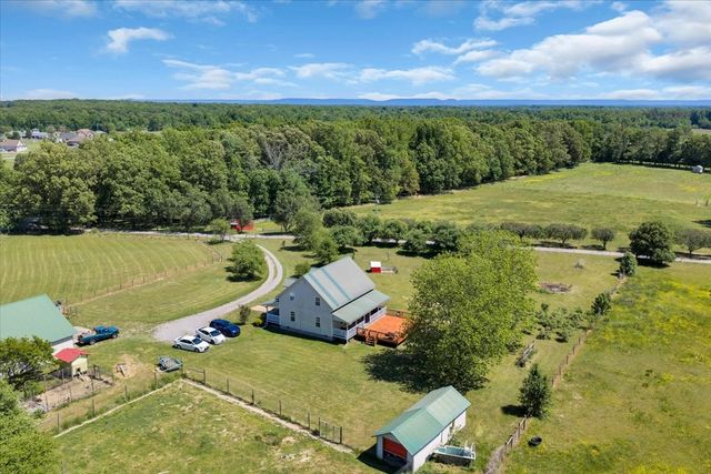 351 Old Prospect Rd, Woodbury, TN 37190