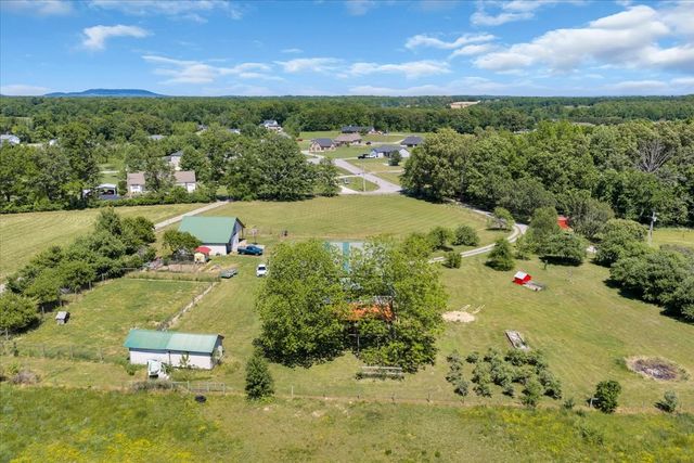351 Old Prospect Rd, Woodbury, TN 37190