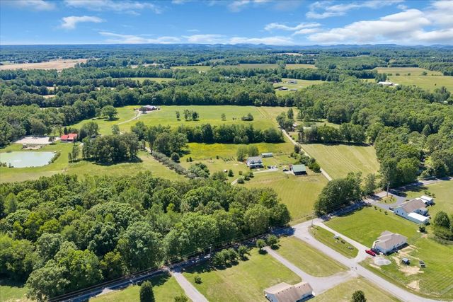 351 Old Prospect Rd, Woodbury, TN 37190