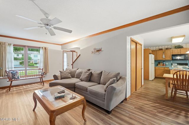 119 Sandbury Court, Holland, OH 43528