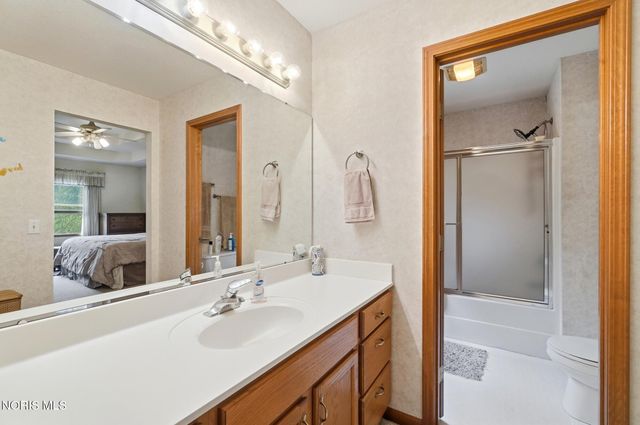 119 Sandbury Court, Holland, OH 43528