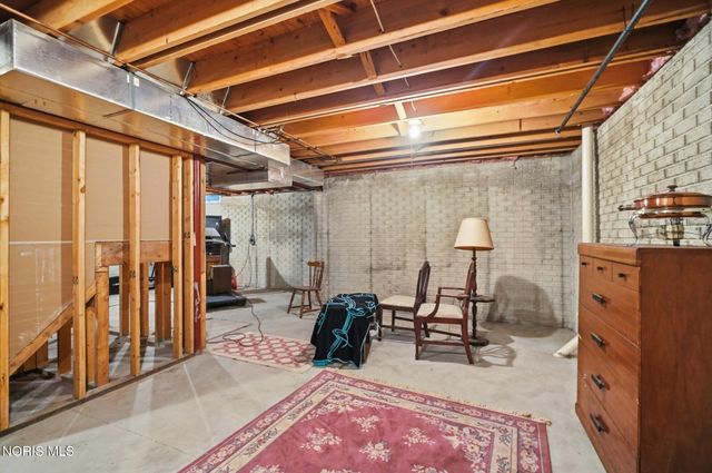 119 Sandbury Court, Holland, OH 43528