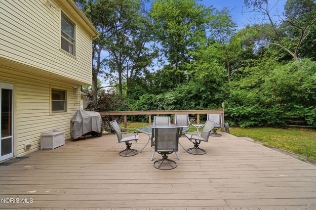 119 Sandbury Court, Holland, OH 43528