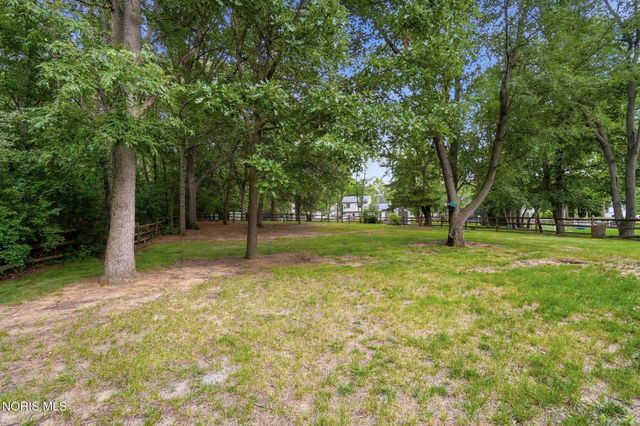 119 Sandbury Court, Holland, OH 43528