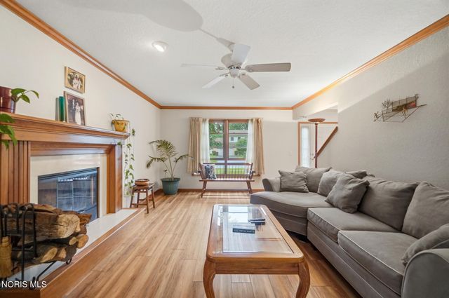 119 Sandbury Court, Holland, OH 43528