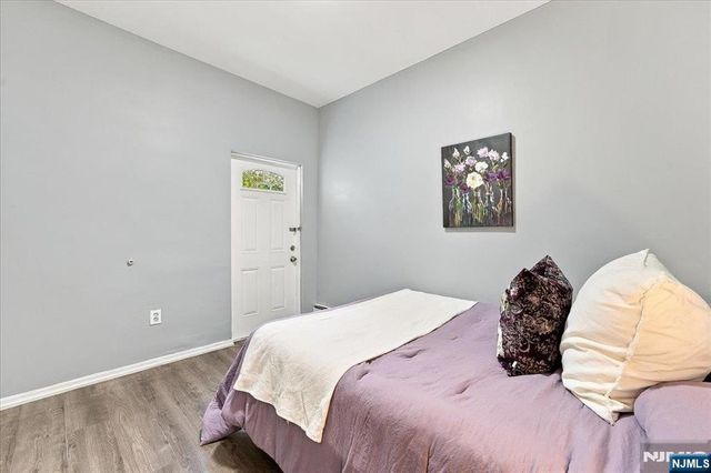 363 Forrest Street, Jersey City, NJ 07304