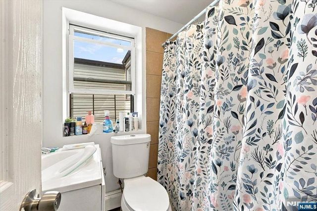 363 Forrest Street, Jersey City, NJ 07304