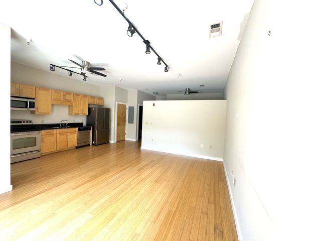 1706 18th Ave S Ste 109, Nashville, TN 37212